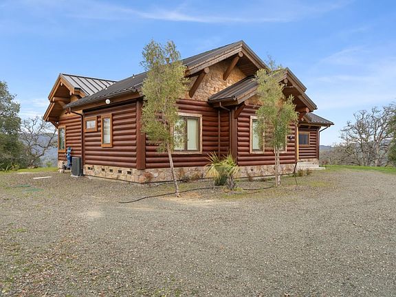 4th image of 1525 Headlands Dr