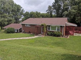 W Manor Pl, Latrobe, PA