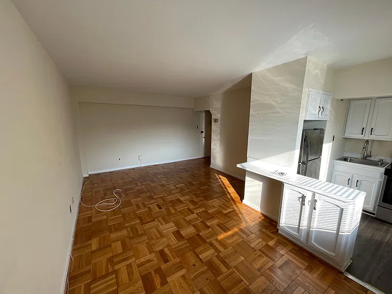 3701 Connecticut Ave NW #811 — Photo 2