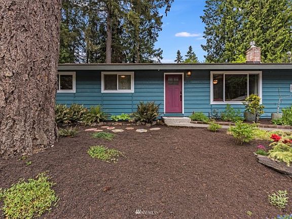 2nd image of 1831 208th St SW