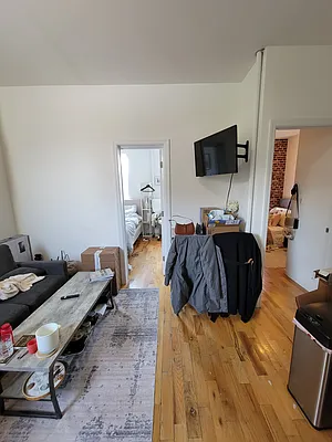 Rented by Avenues Real Estate | media 10