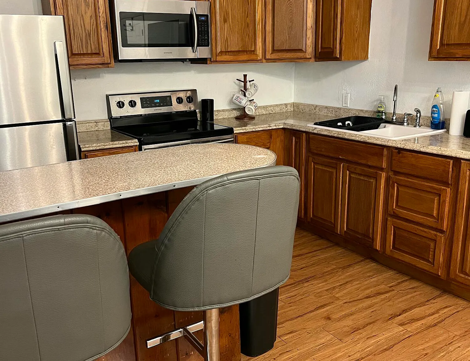 1 bed, 1.0 bath, 700 sqft, $1,200 — Photo 4