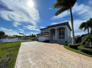 14982 SW 30th Ter, Miami, FL 33185