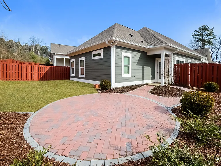 3942 Crest Lndg — Photo 14