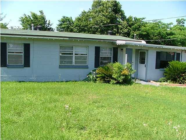 1st image of 4 Pen Haven Dr