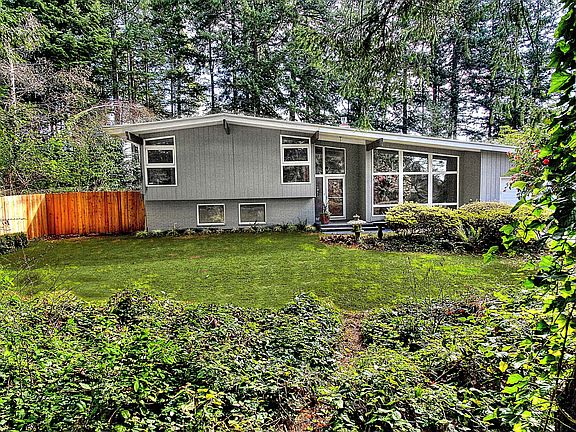 Secluded Neighborhood