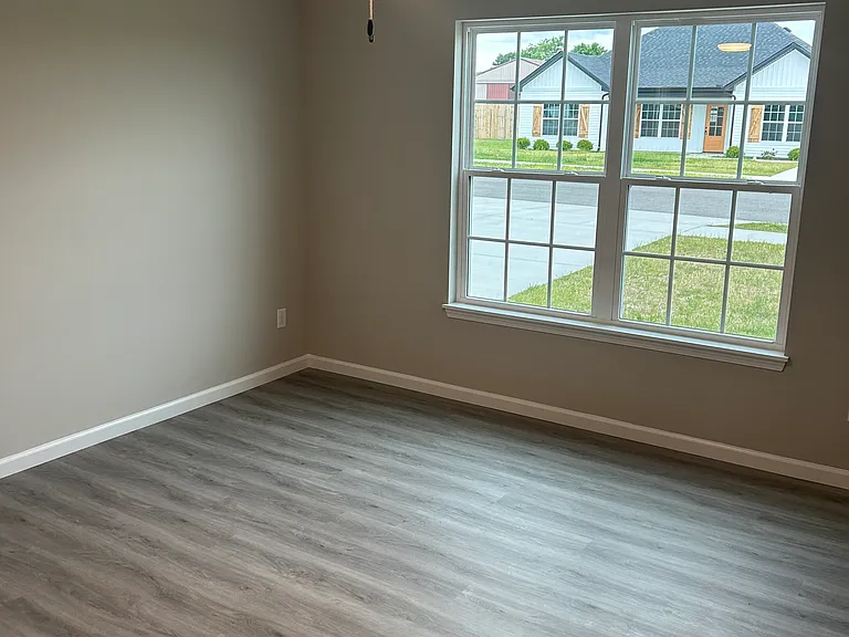 1110 Brook Ct — Photo 5