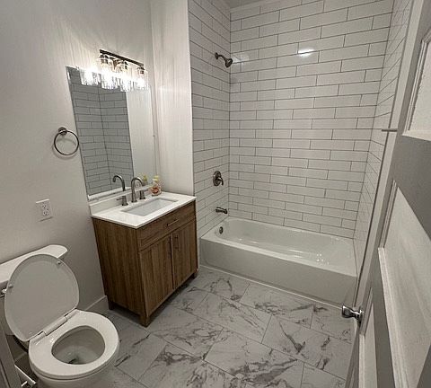 4th image of 2720 Grant Blvd #2718