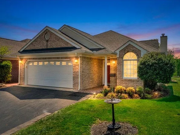 4822 Cave Spring Ln, Roanoke, VA 24018