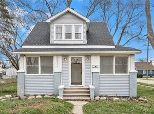 26704 Wenfield St, Roseville, MI 48066