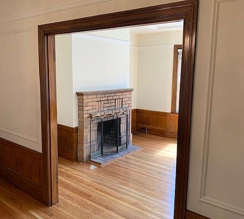 2nd image of 3212 Octavia St