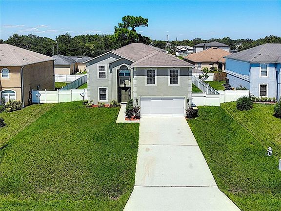 3rd image of 532 Lakeview Ct