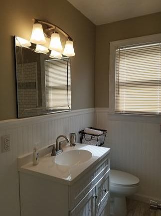 4th image of 2113 N Ashland Dr