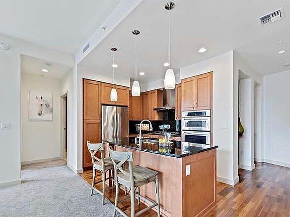 2nd image of 10610 NE 9th Pl Unit 2003