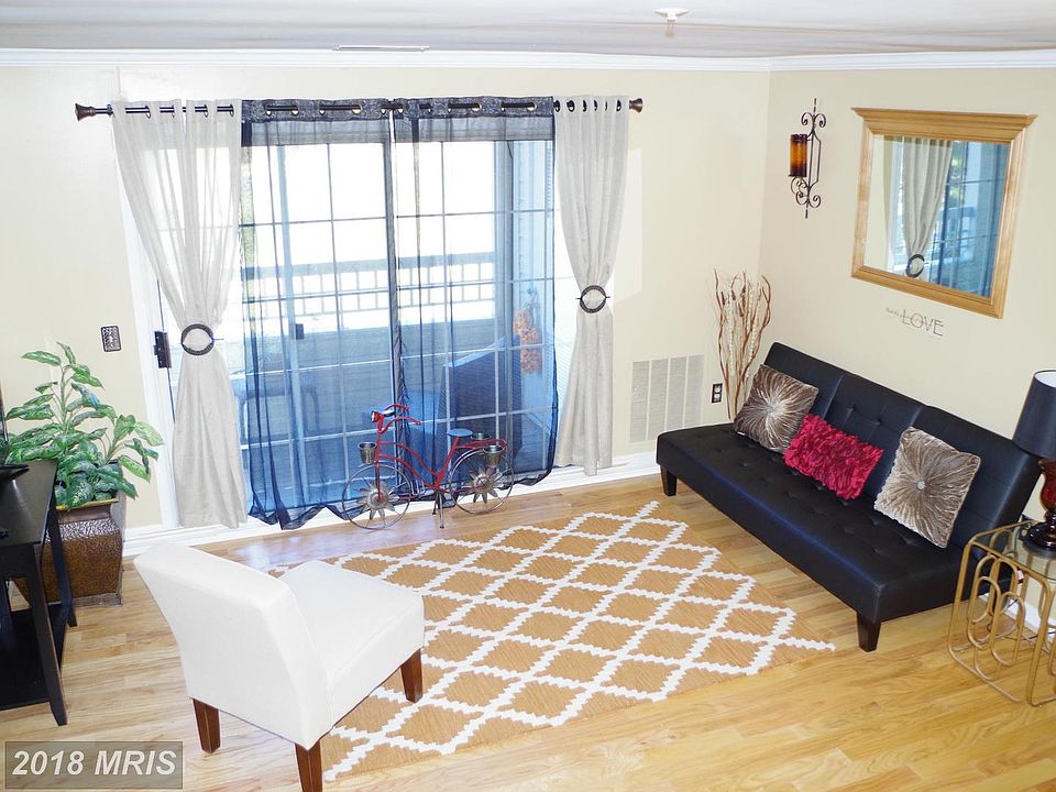 1st image of 1310 Sheridan Pl Unit 204
