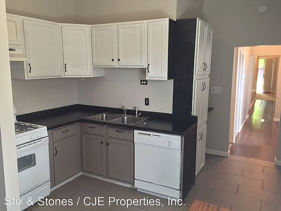 2nd image of 3517 N Williams St