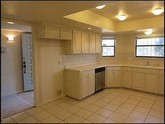 5th image of 721 Espada Dr #E