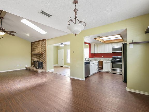 2nd image of 251 Heather Glen Dr