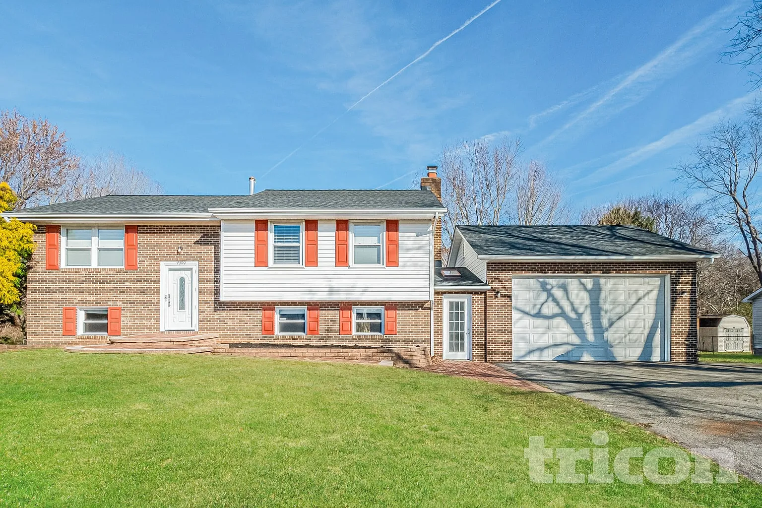 9300 Overlook Cir photo 1
