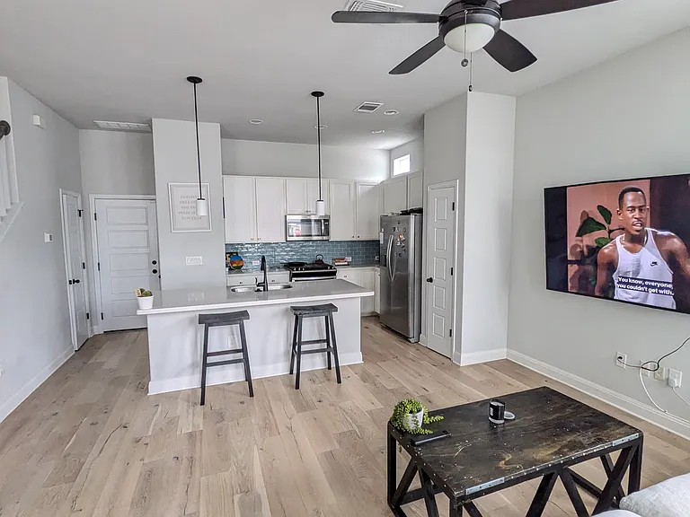 10208 Cienega Cv — Photo 3