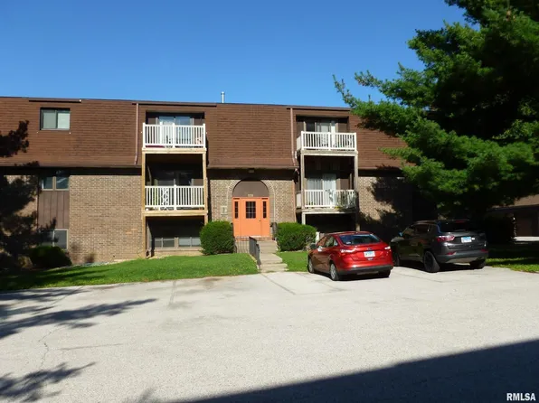 1211 48th Ave APT 29, East Moline, IL 61244