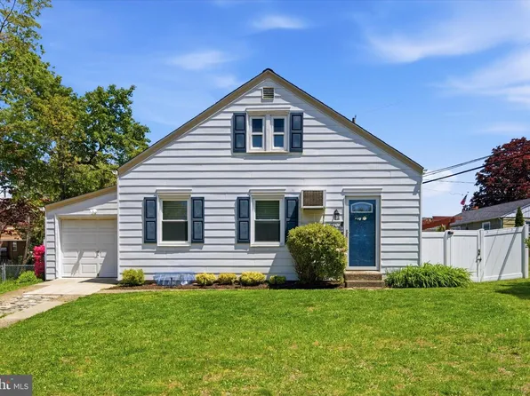 702 Hood Rd, Swarthmore, PA 19081