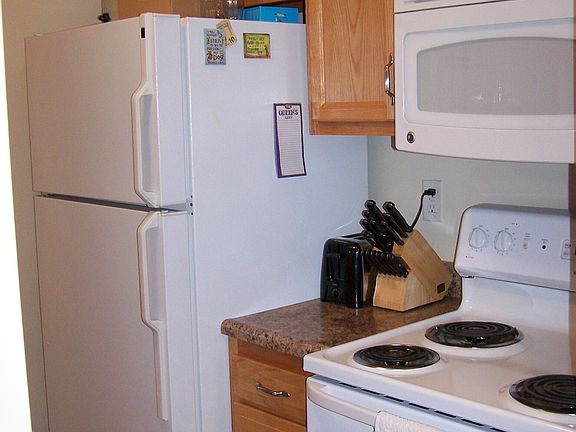 4th image of 1301 Arthur Ave APT 1