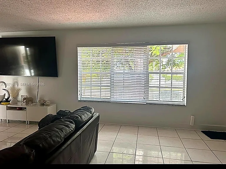 2310 SW 79th Ct — Photo 2