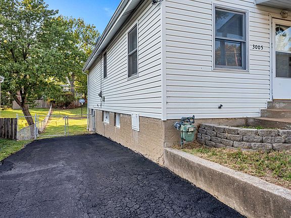 3rd image of 3005 Hilleman Ave