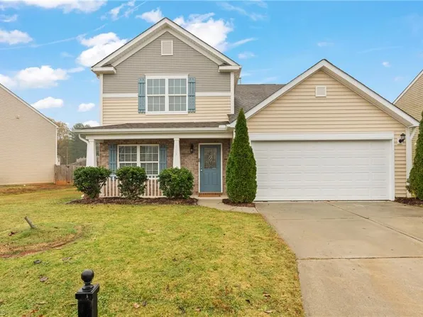 2463 Griffith Meadows Dr, Winston Salem, NC 27103