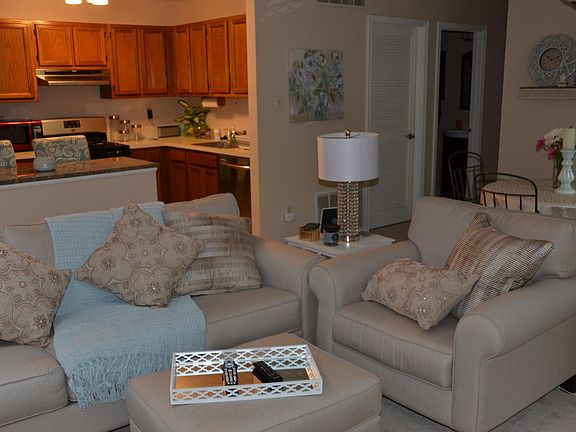 5th image of 406 Diamond Dr