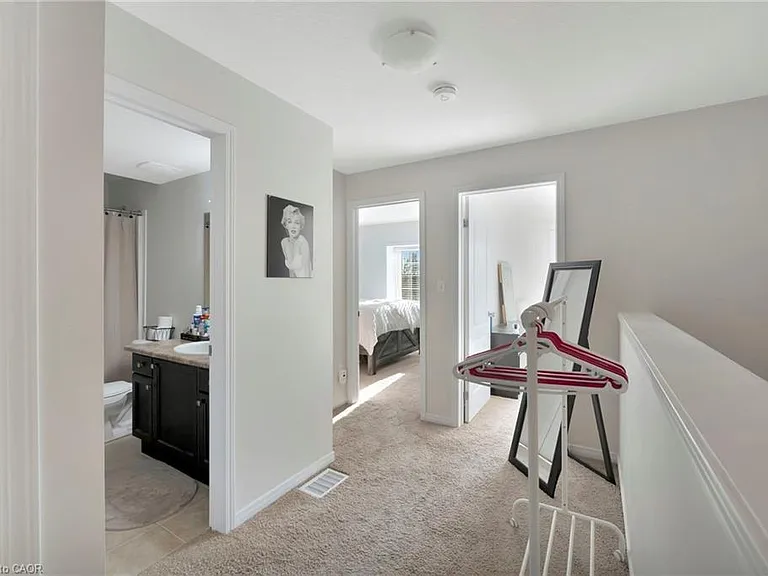 236 Rachel Cres #1 — Photo 3