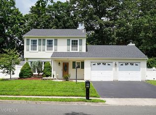 12 Quailtree Ln, Howell, NJ 07731