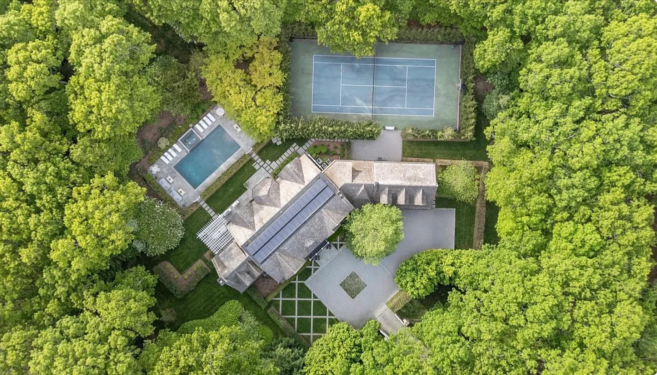 8 bed, 8.0 bath, 10051 sqft, $250,000 — Photo 4