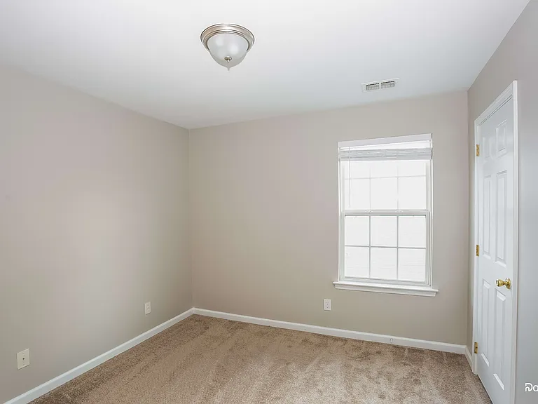 7819 Belchester Cir — Photo 11