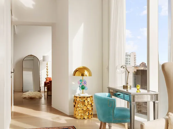 100 East 53rd Street image 6 of 15