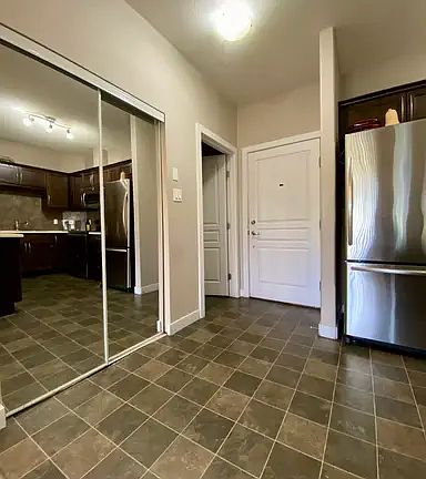 3rd image of 7323 S Terwillegar Dr NW