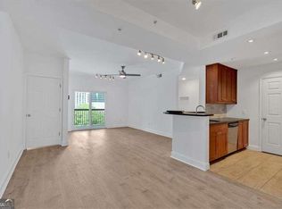 1075 Peachtree Walk NE UNIT A421, Atlanta, GA