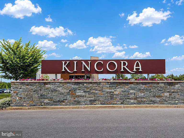 45133 Kincora Dr — Photo 5