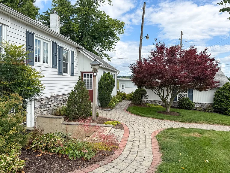 1592 Old Line Rd — Photo 27