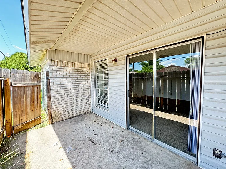 2112 Hinkle Ave — Photo 29