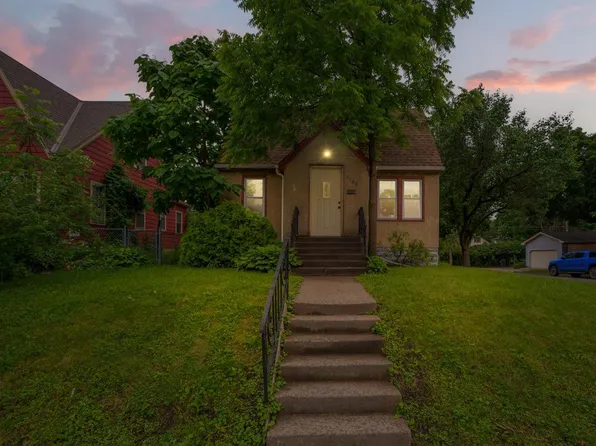 1182 Margaret St, Saint Paul, MN 55106
