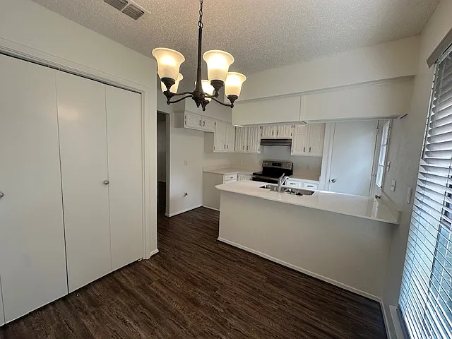 1012 Cottonwood Trl — Photo 2