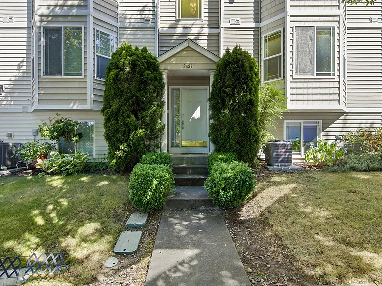 8436 14th Ave SE — Photo 1