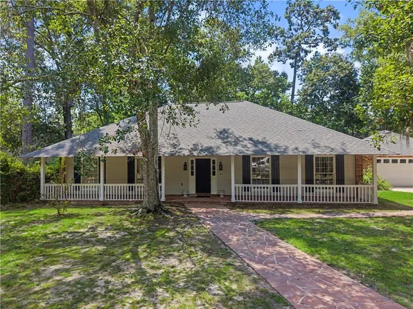 476 Devon Dr, Mandeville, LA 70448