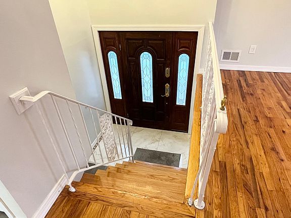 2nd image of 158 Colon Ave Floor 2