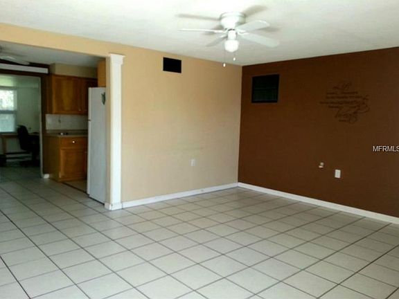 3rd image of 1754 Debonair Dr