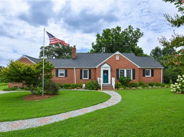 2932 Gwyn Rd, Elon, NC 27244