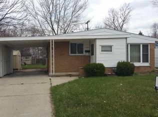 13330 Woodvale St, Oak Park, MI 48237