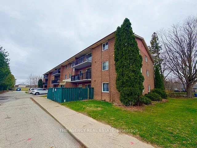76 Vanier Dr #302